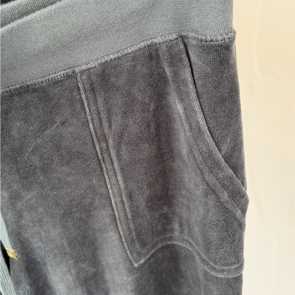 Juicy Couture Charcoal Velour Sweatsuit with Gold Logo, Y2K - Picture 5 of 7